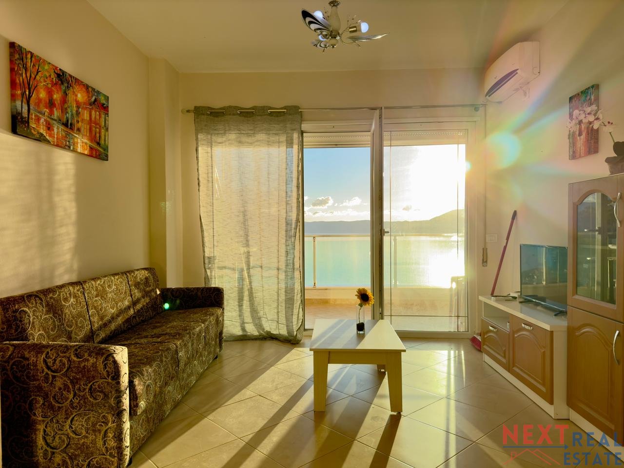 APARTAMENT EKSKLUZIV 1+1 ME QERA NË VLORË – PAMJE BALLORE DETI, KALAJA