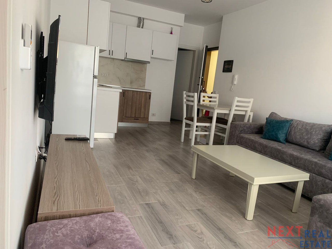 JEPET ME QERA AFATGJATE APARTAMENT 1+1 NE VLORE
