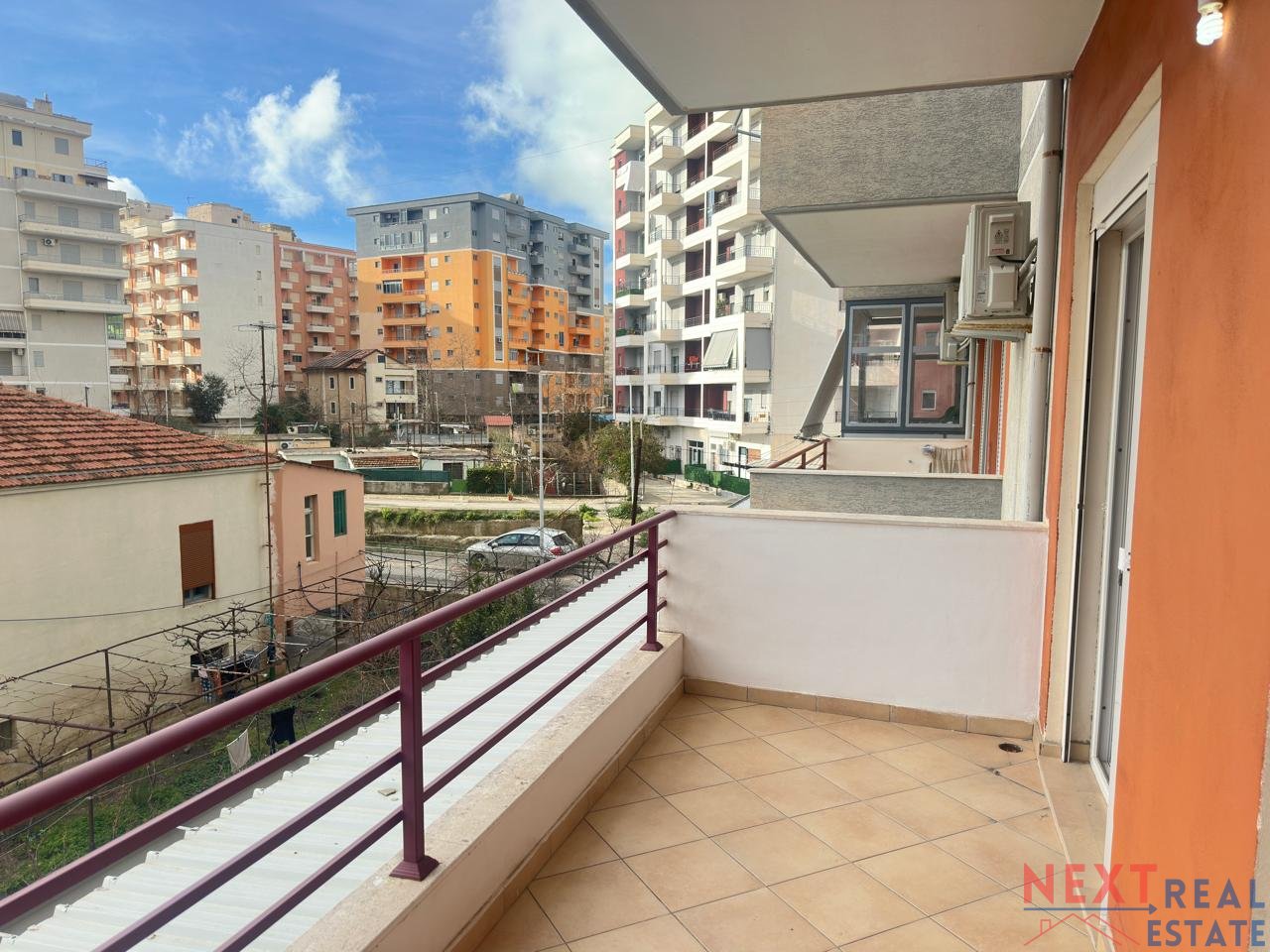LONG-TERM RENTAL APARTMENT 1+1 IN VLORE