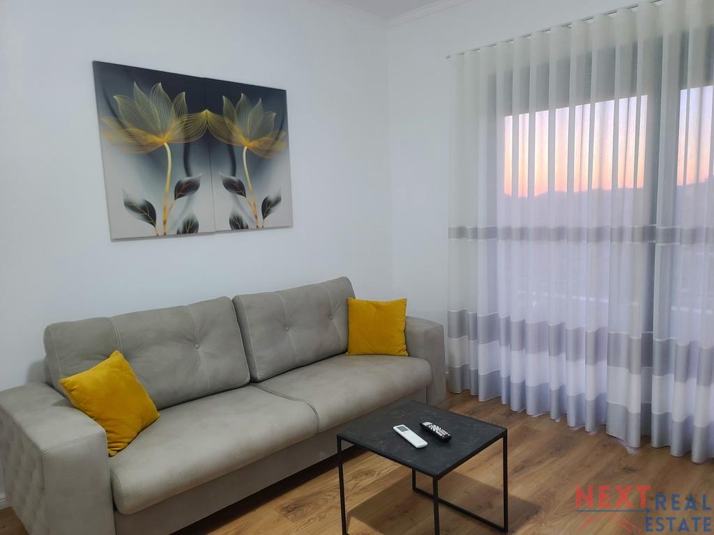 JEPET ME QERA AFATGJATE APARTAMENT 1+1 NE LUNGOMARE, VLORE