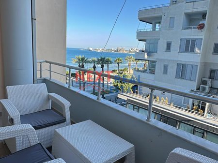 APARTAMENT 2+1 ME PAMJE DETI ME QERA NE LUNGOMARE, VLORE
