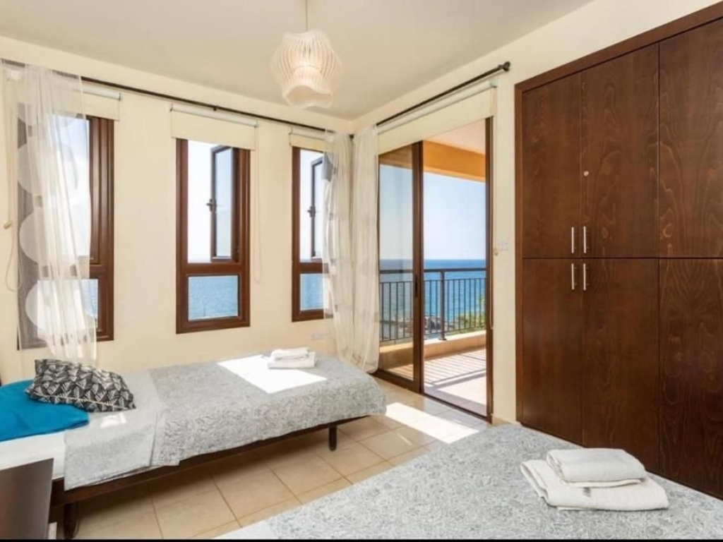 property-main-img