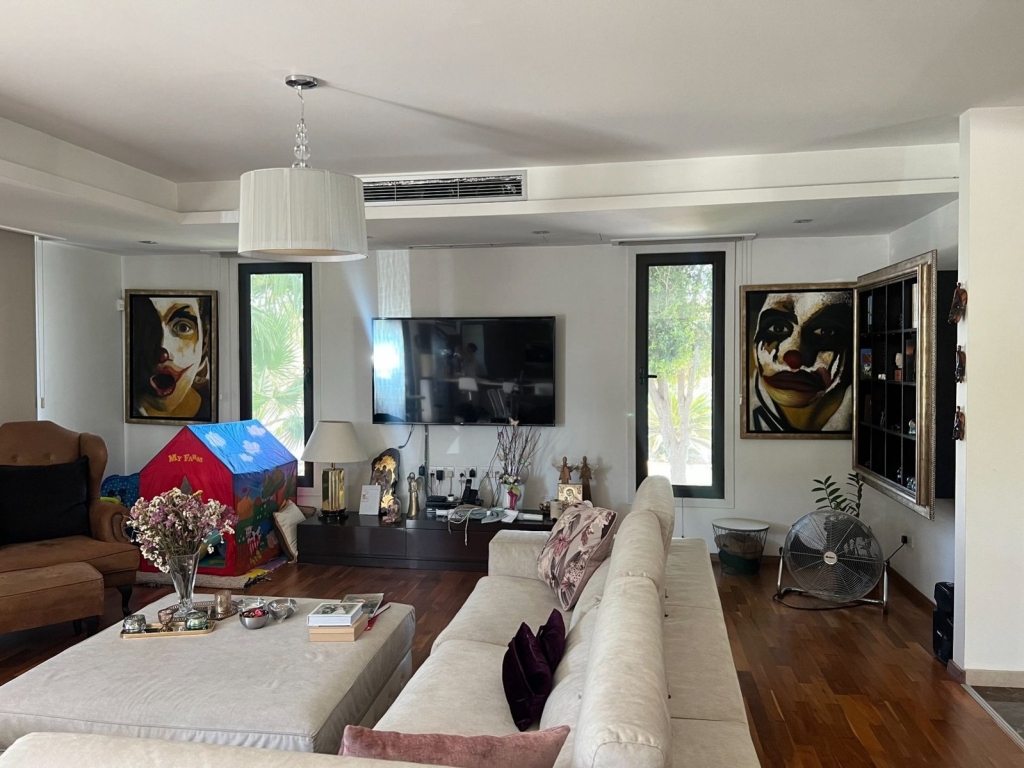 property-main-img