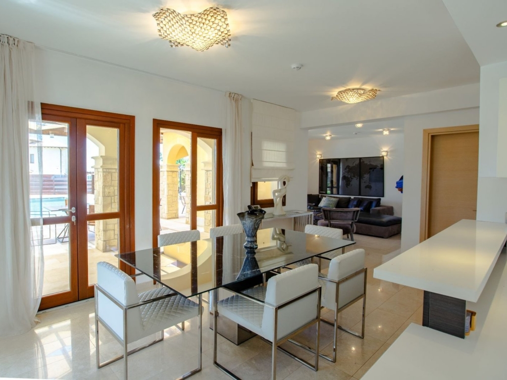 property-main-img
