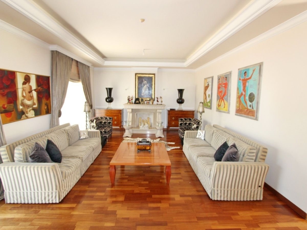 property-main-img