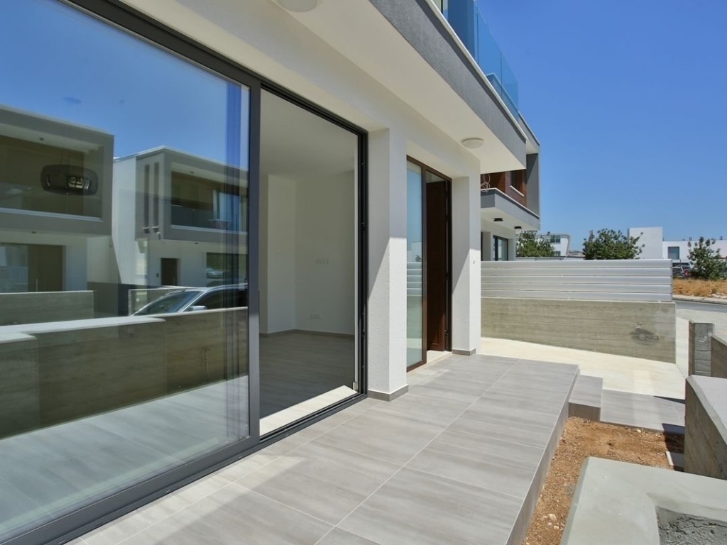 property-main-img