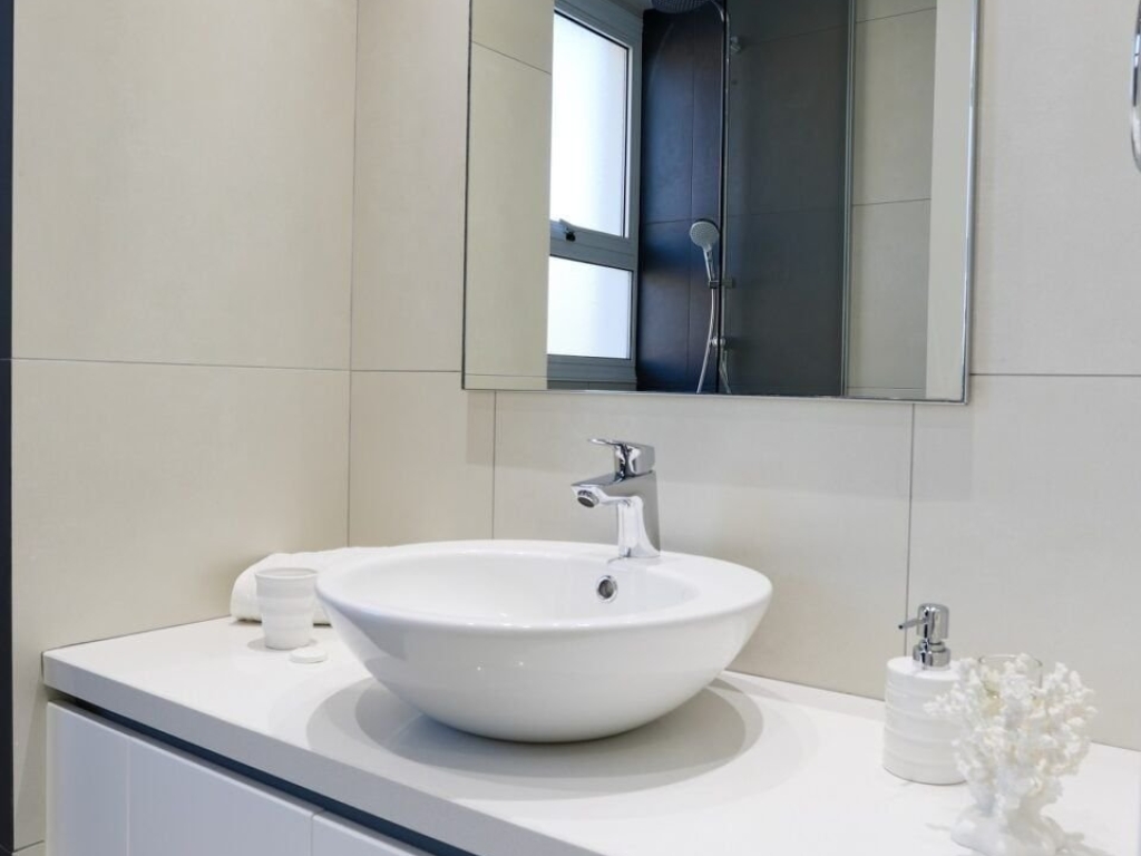 property-main-img