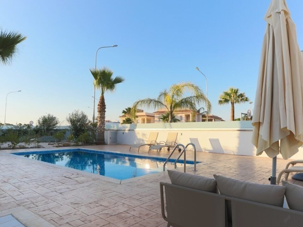 property-main-img