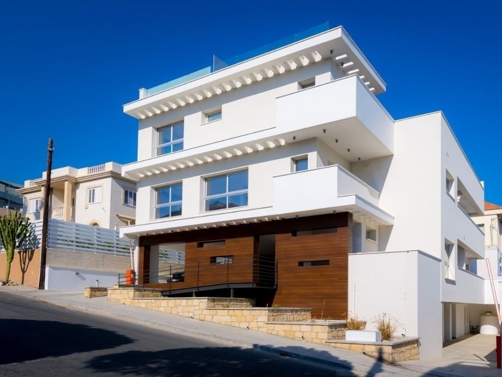 property-main-img