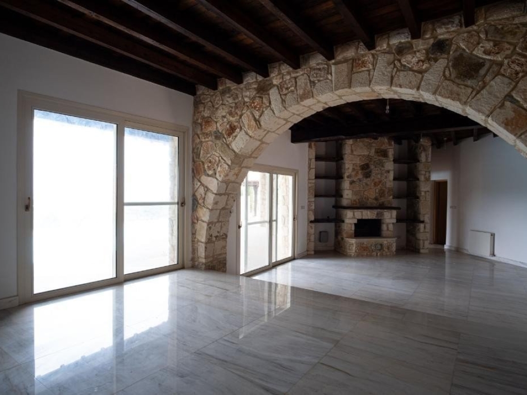 property-main-img