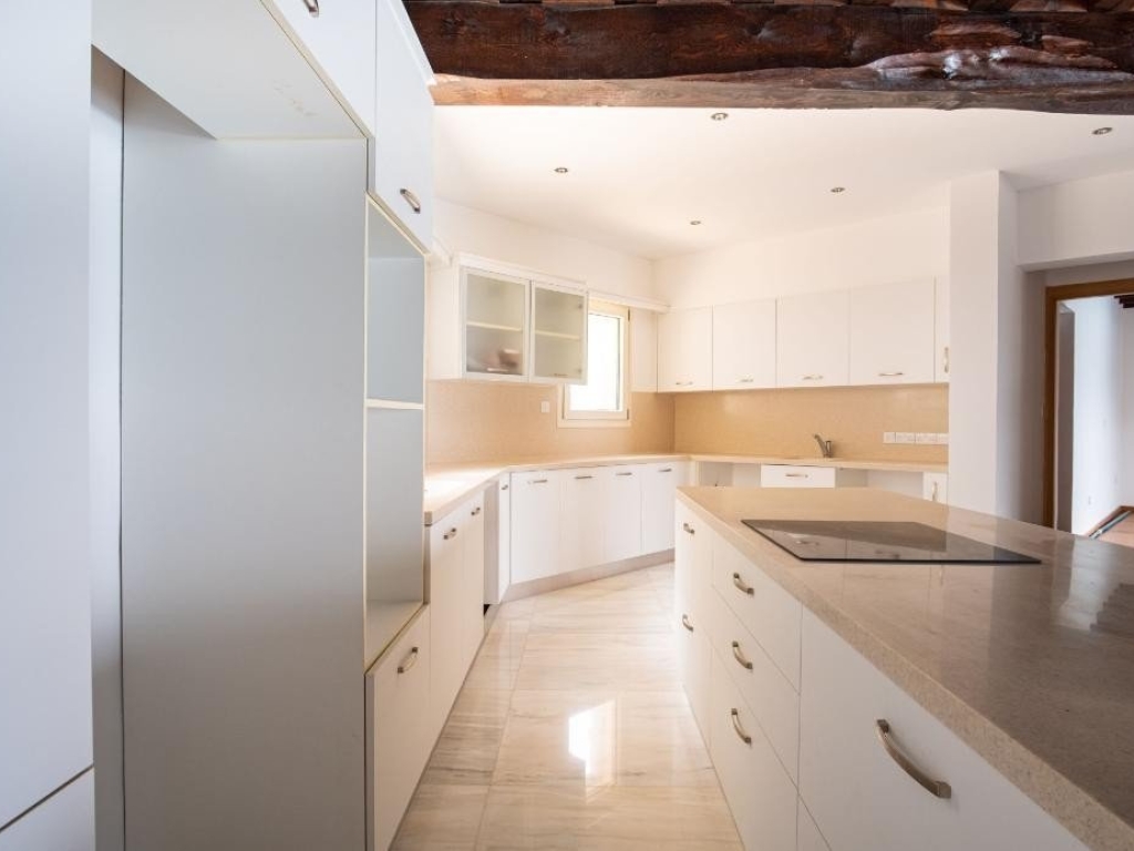 property-main-img