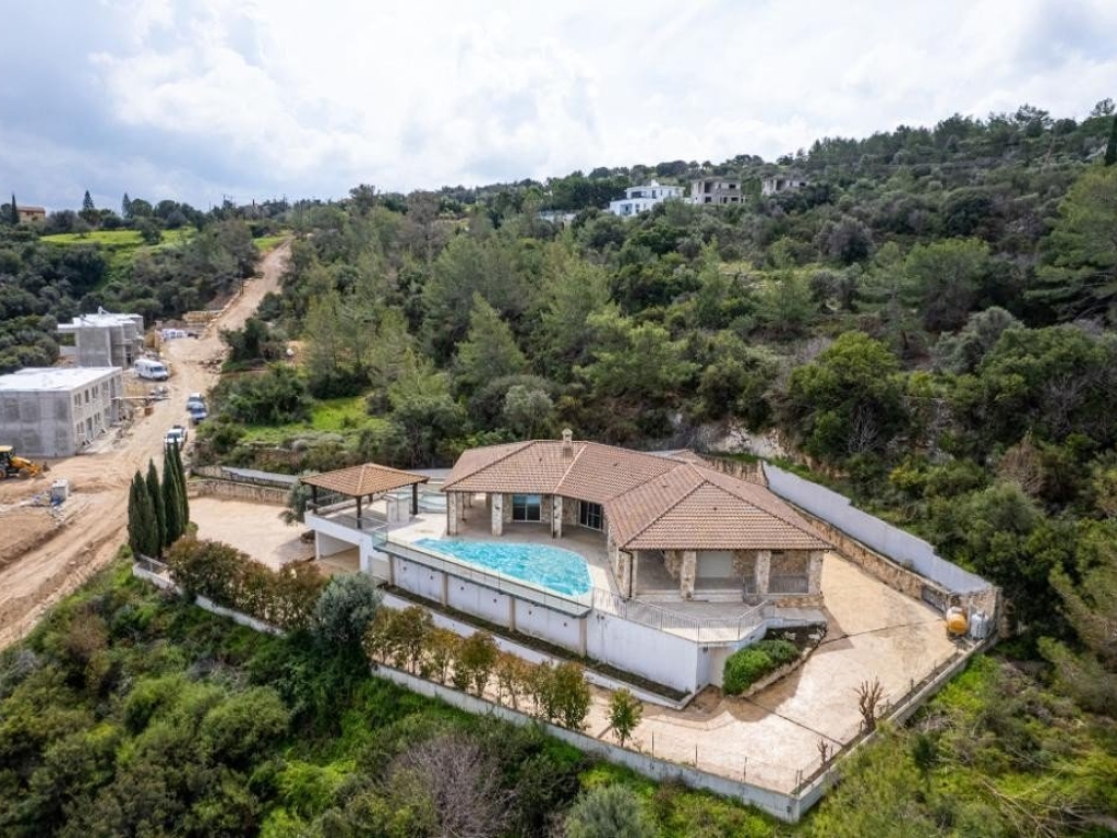 property-main-img