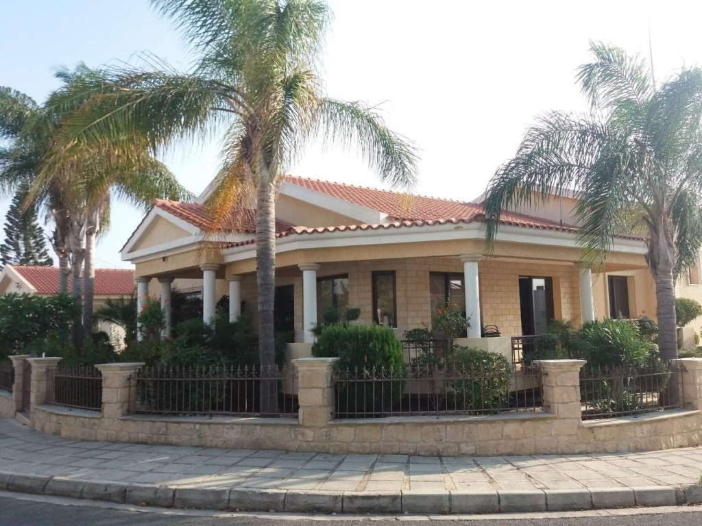property-main-img