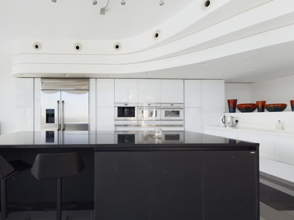 property-main-img