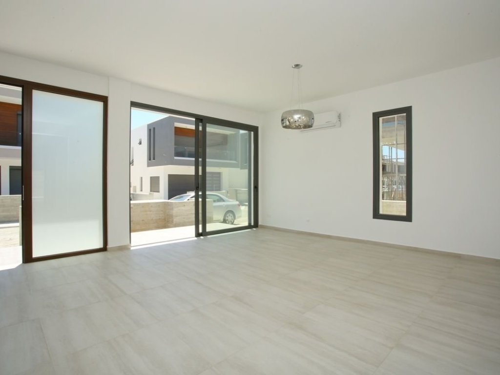 property-main-img