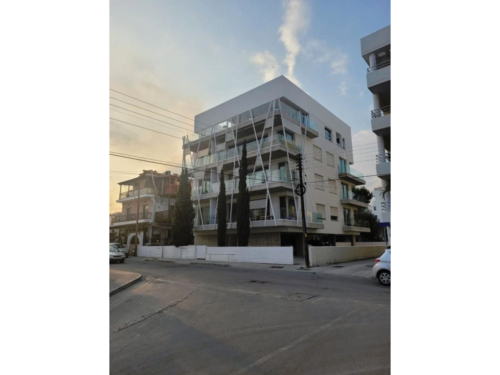 property-main-img
