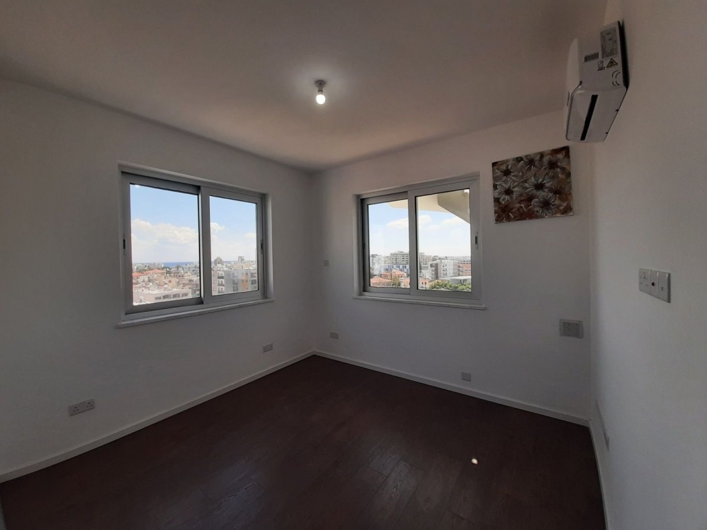 property-main-img