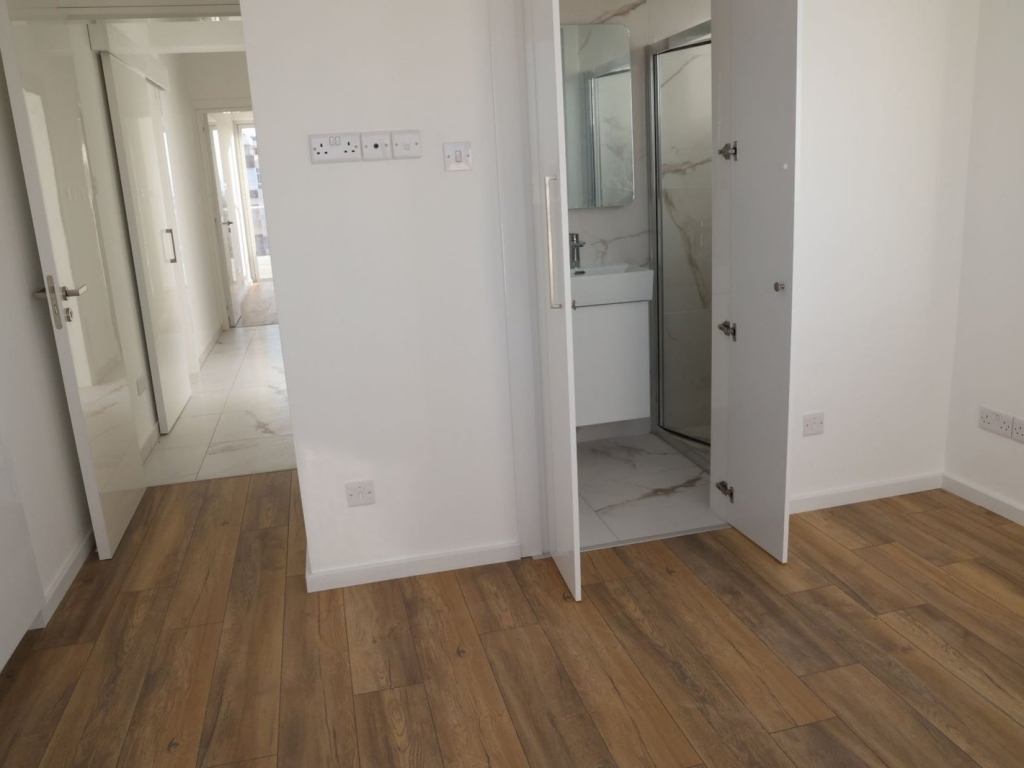property-main-img
