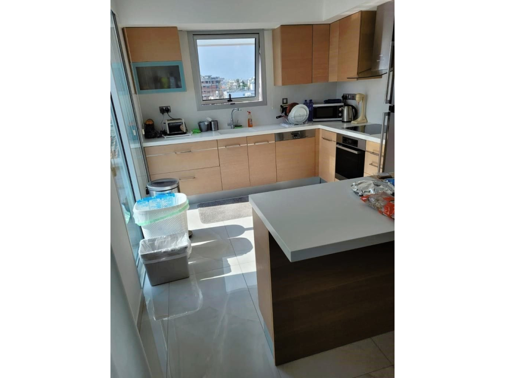 property-main-img