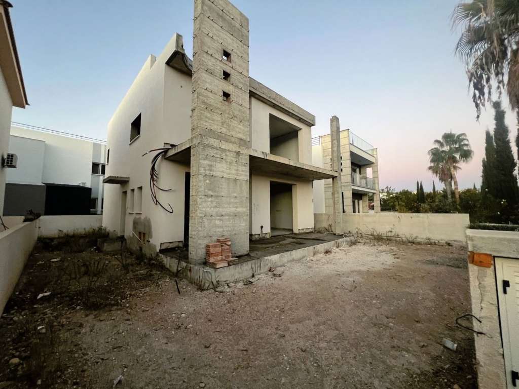 property-main-img
