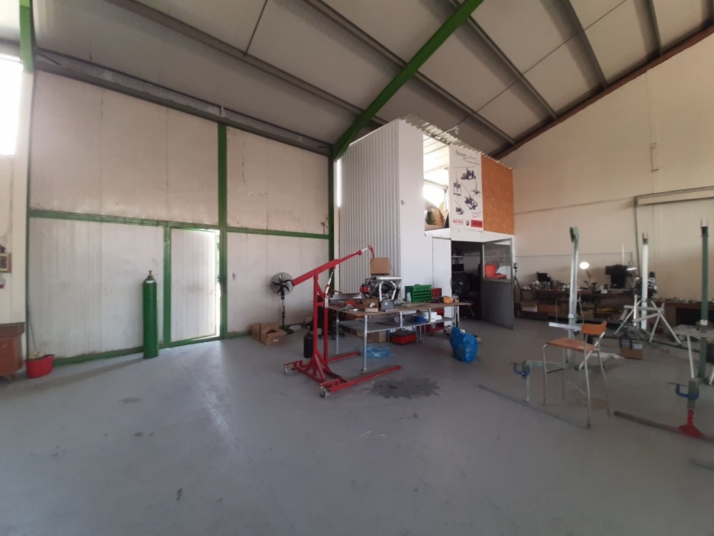 property-main-img