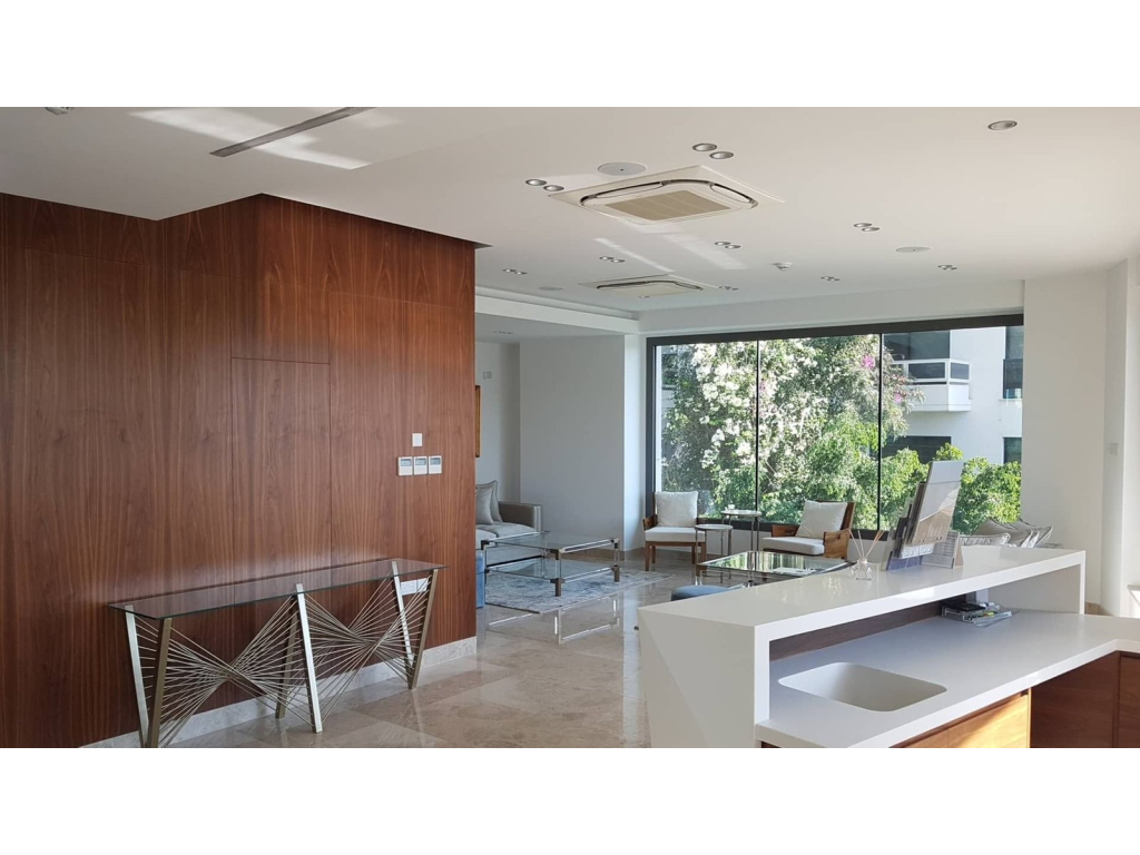 property-main-img