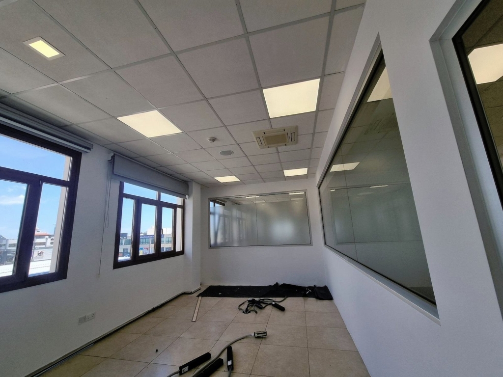 property-main-img