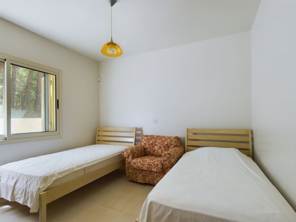 property-main-img