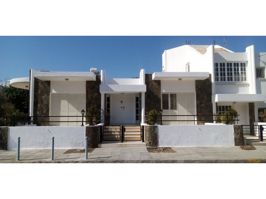 property-main-img