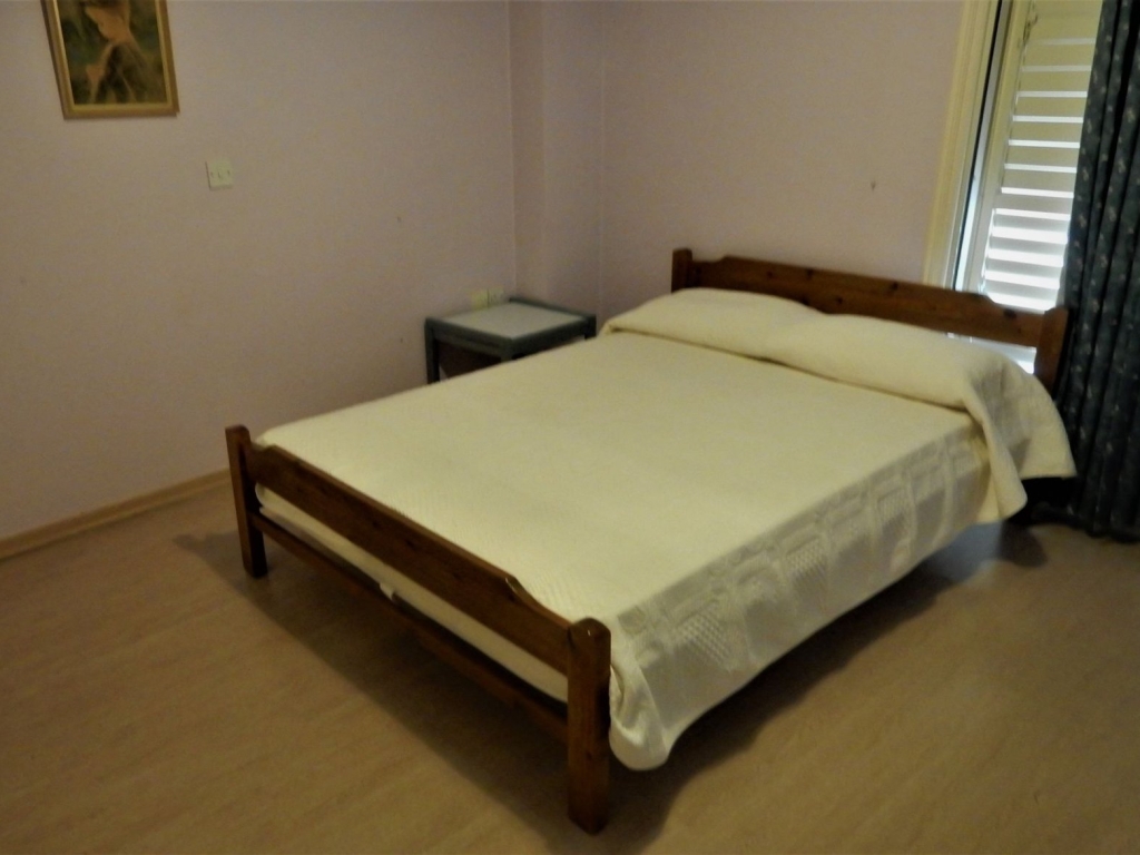 property-main-img