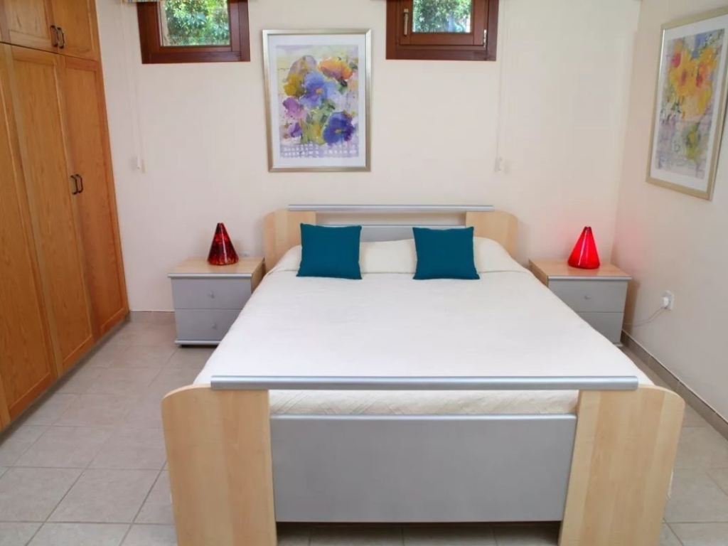 property-main-img
