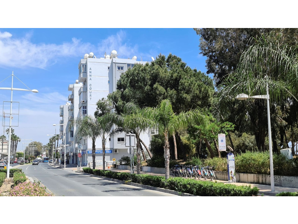 property-main-img