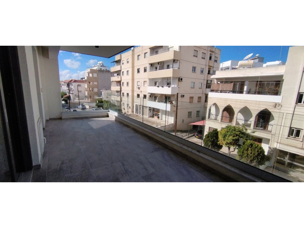 property-main-img
