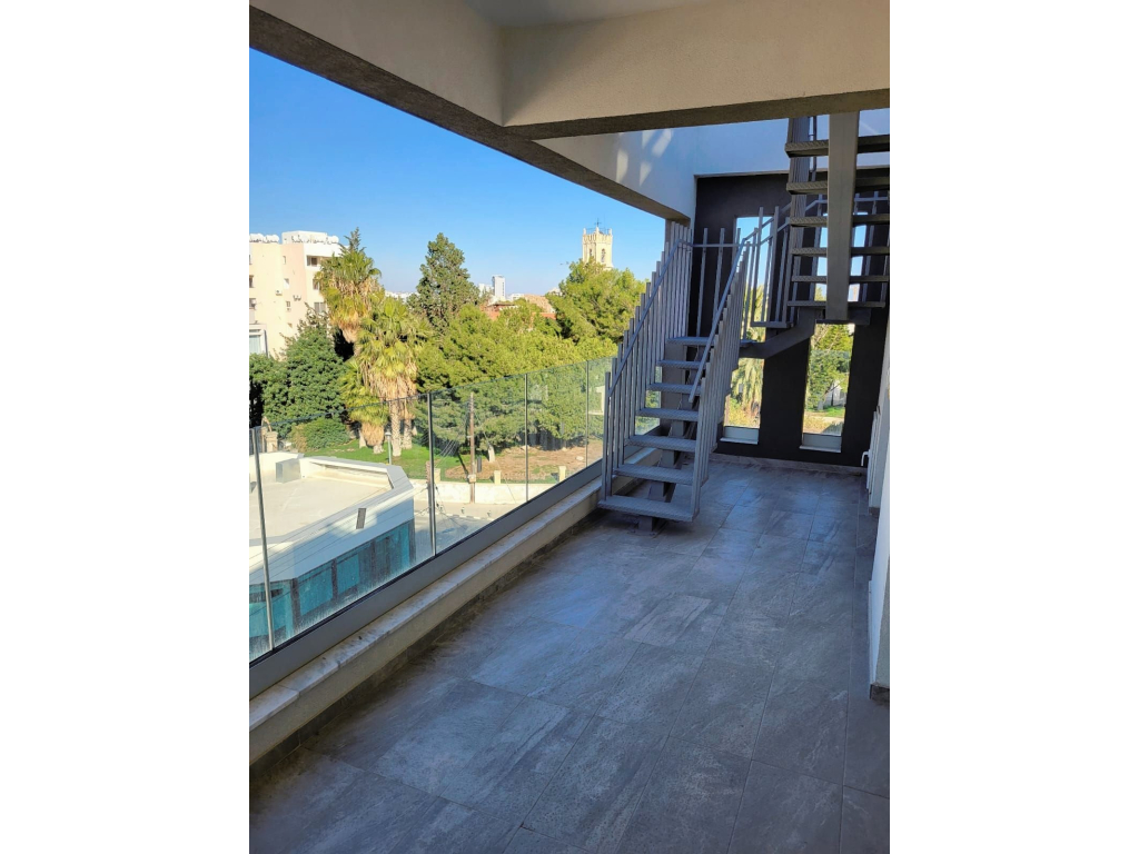 property-main-img