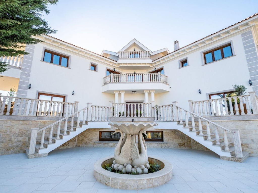 property-main-img