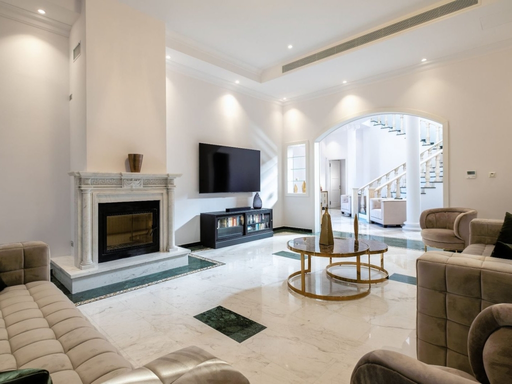 property-main-img