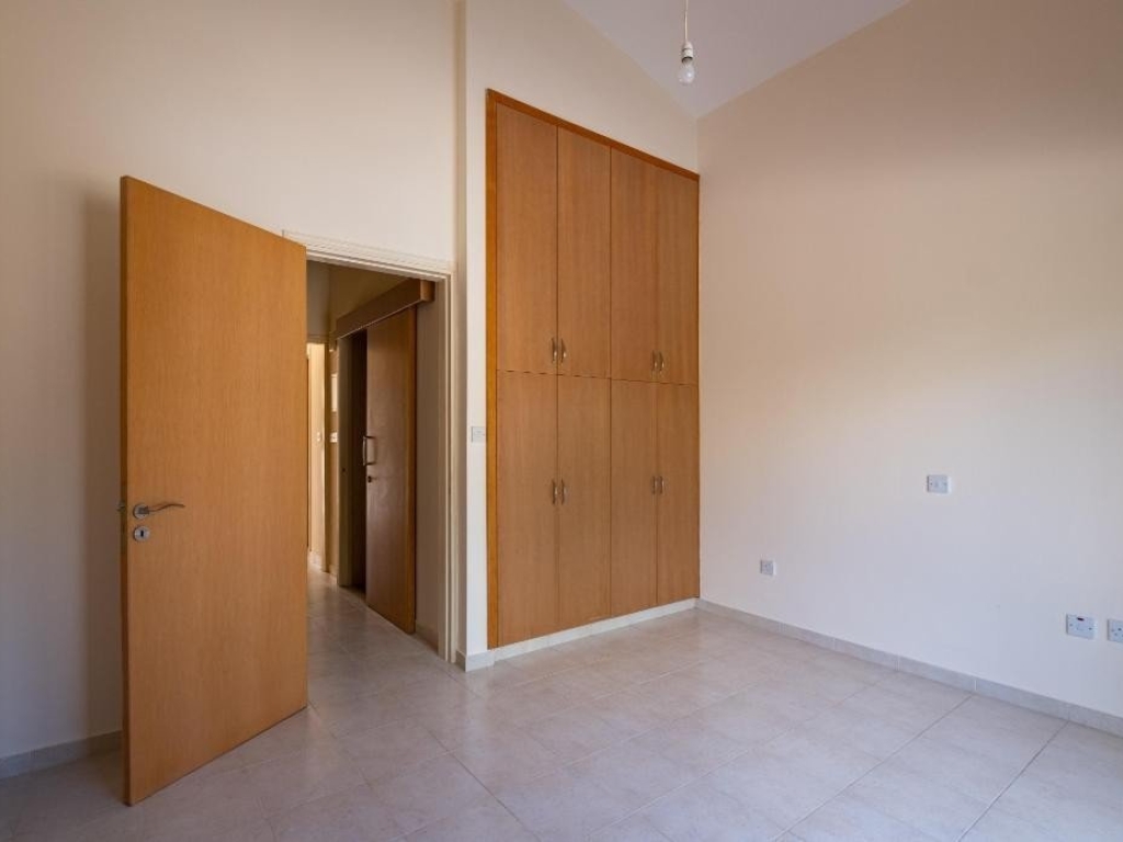 property-main-img