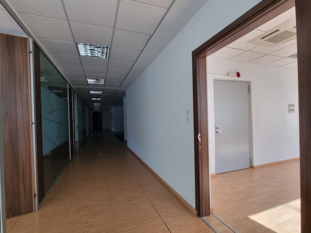 property-main-img
