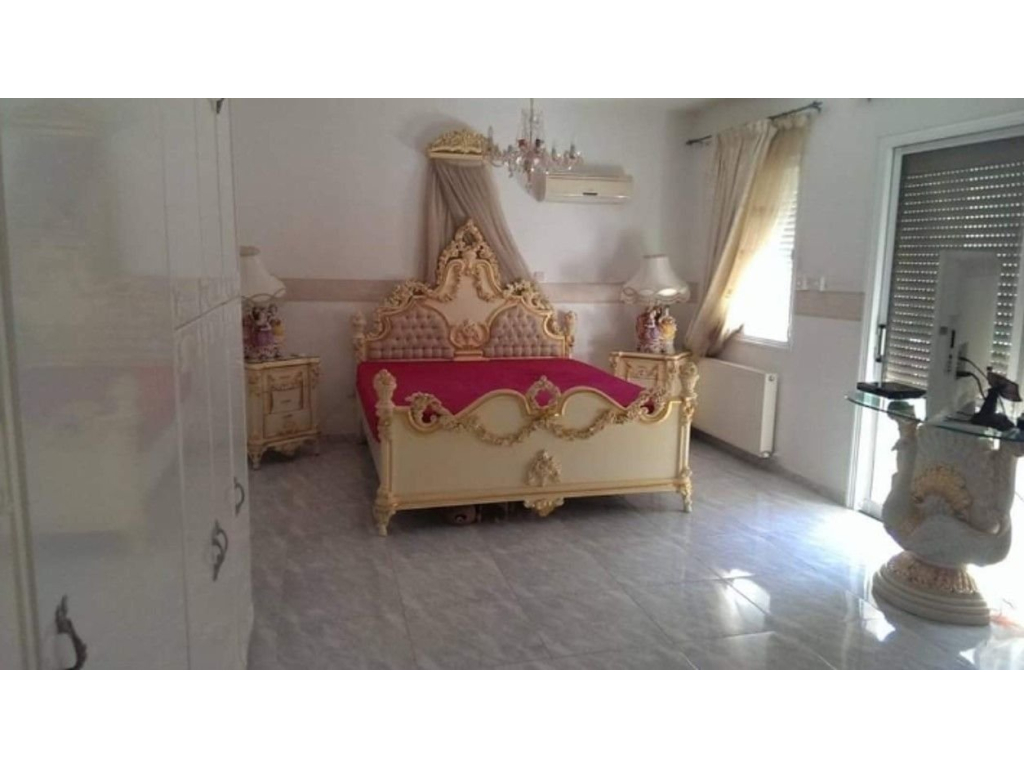 property-main-img
