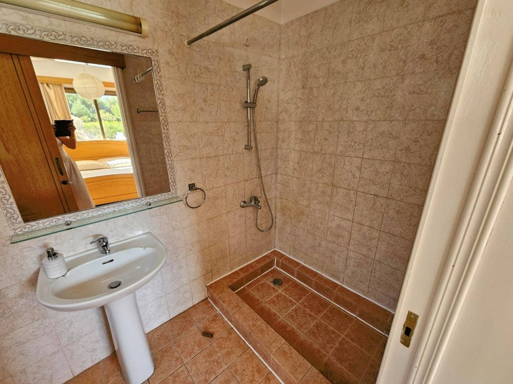property-main-img