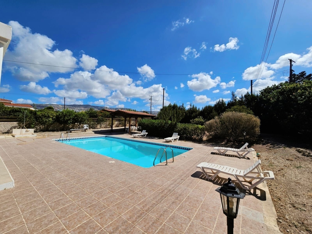 property-main-img