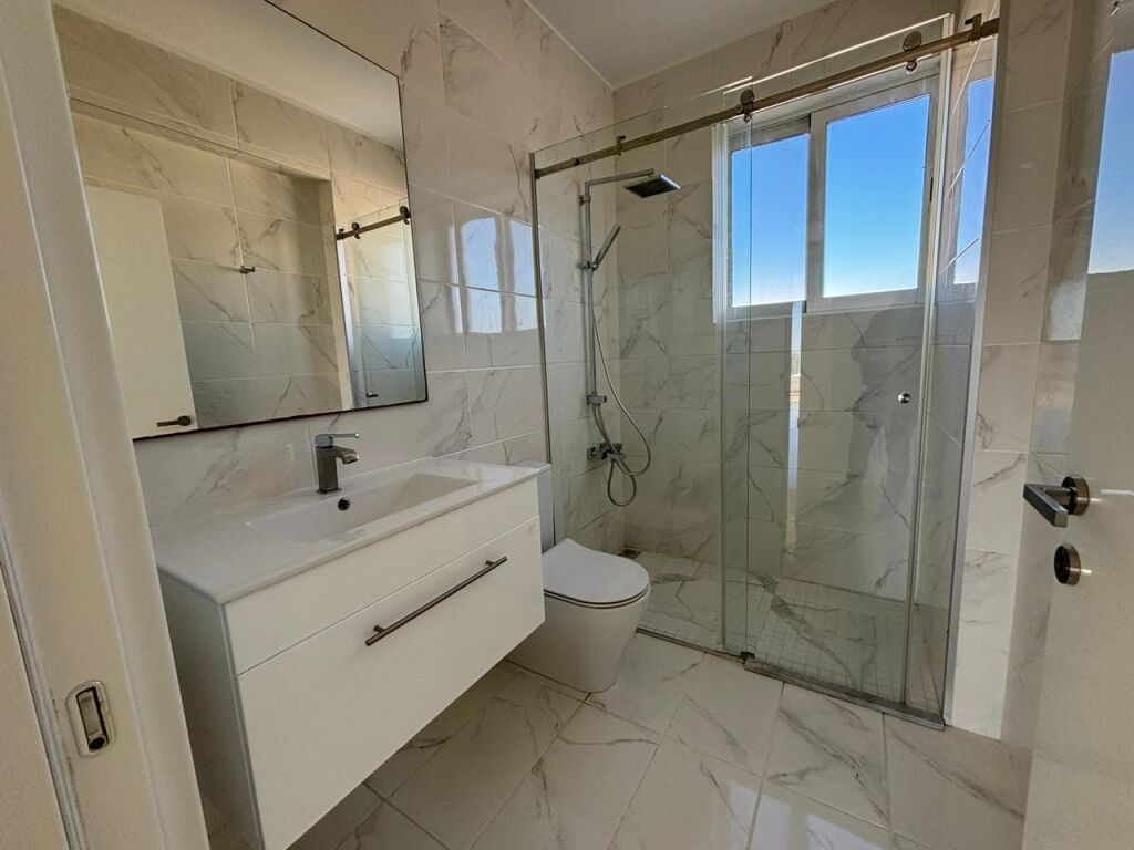 3-bedroom penthouse for rent 103 m² in Paphos - Agios Theodoros, Paphos