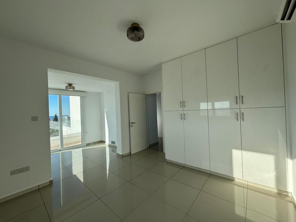 3-bedroom penthouse for rent 103 m² in Paphos - Agios Theodoros, Paphos