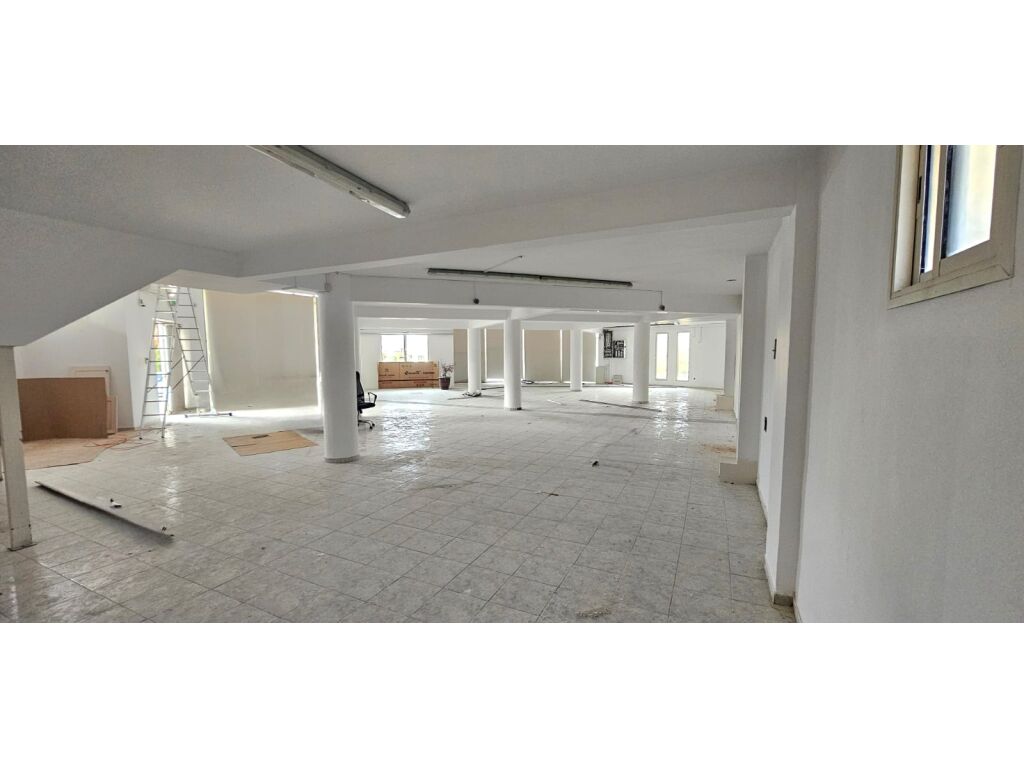 property-main-img