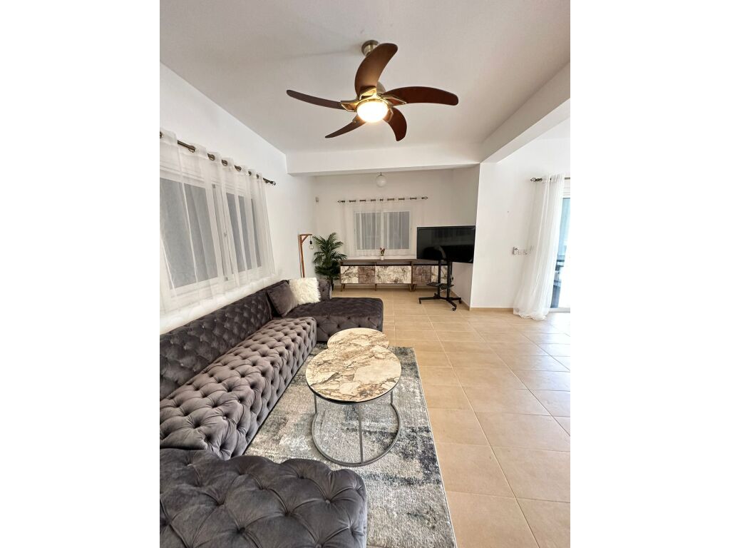 property-main-img