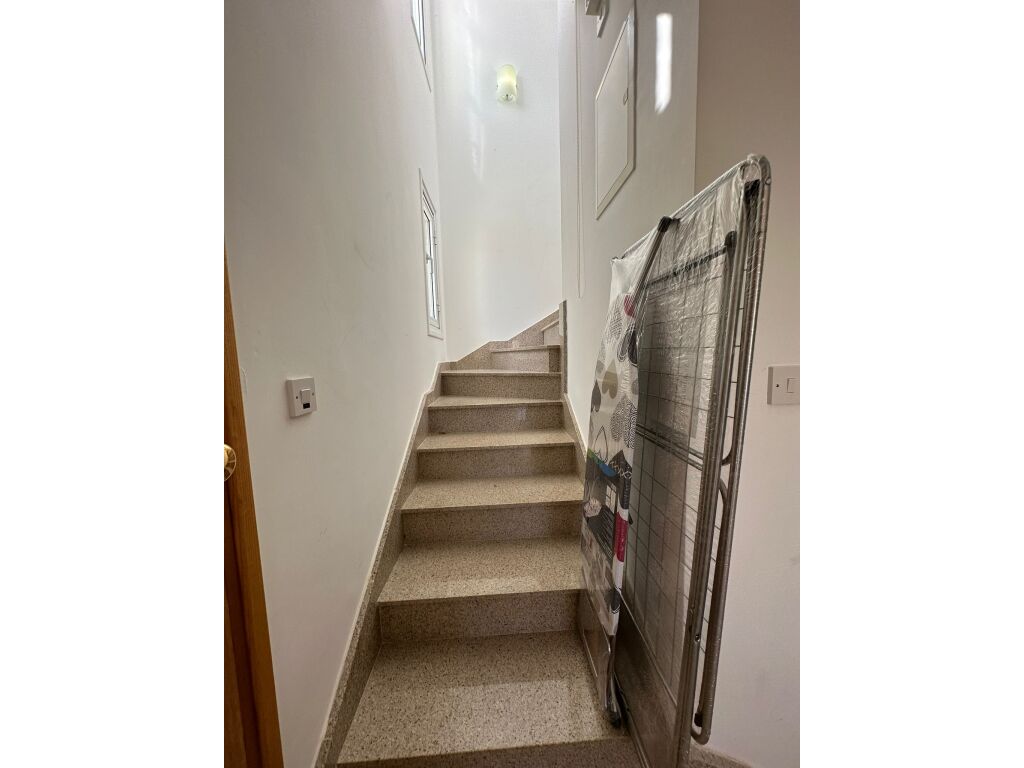 property-main-img