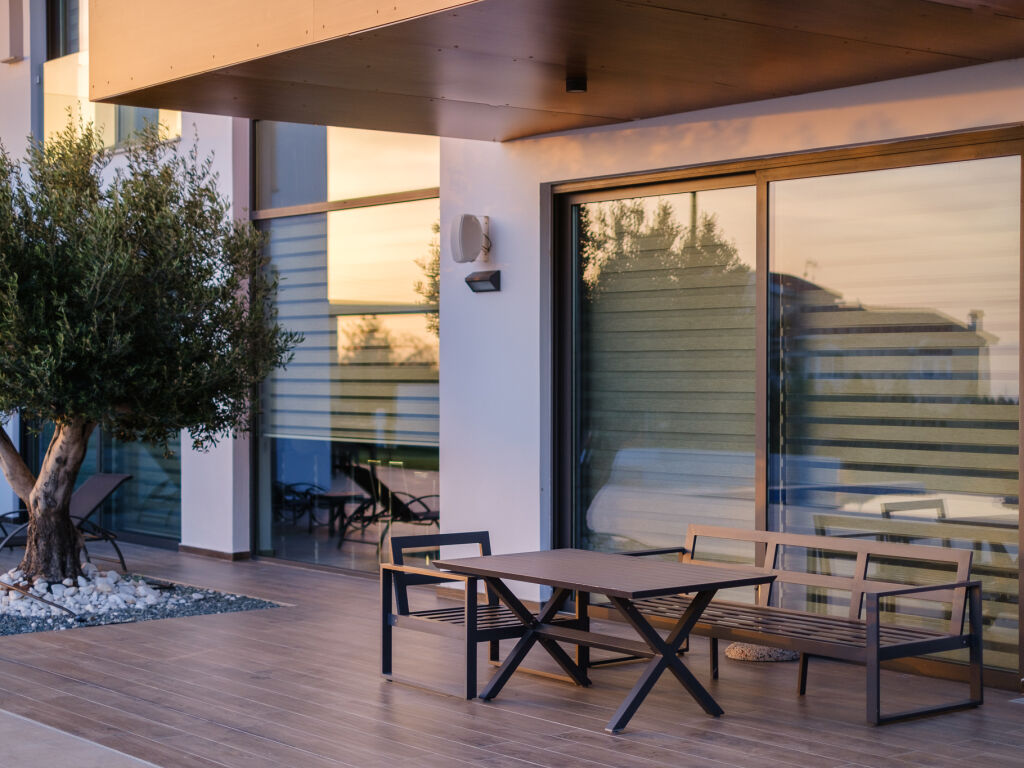 property-main-img