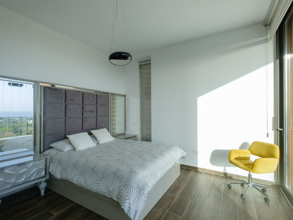 property-main-img