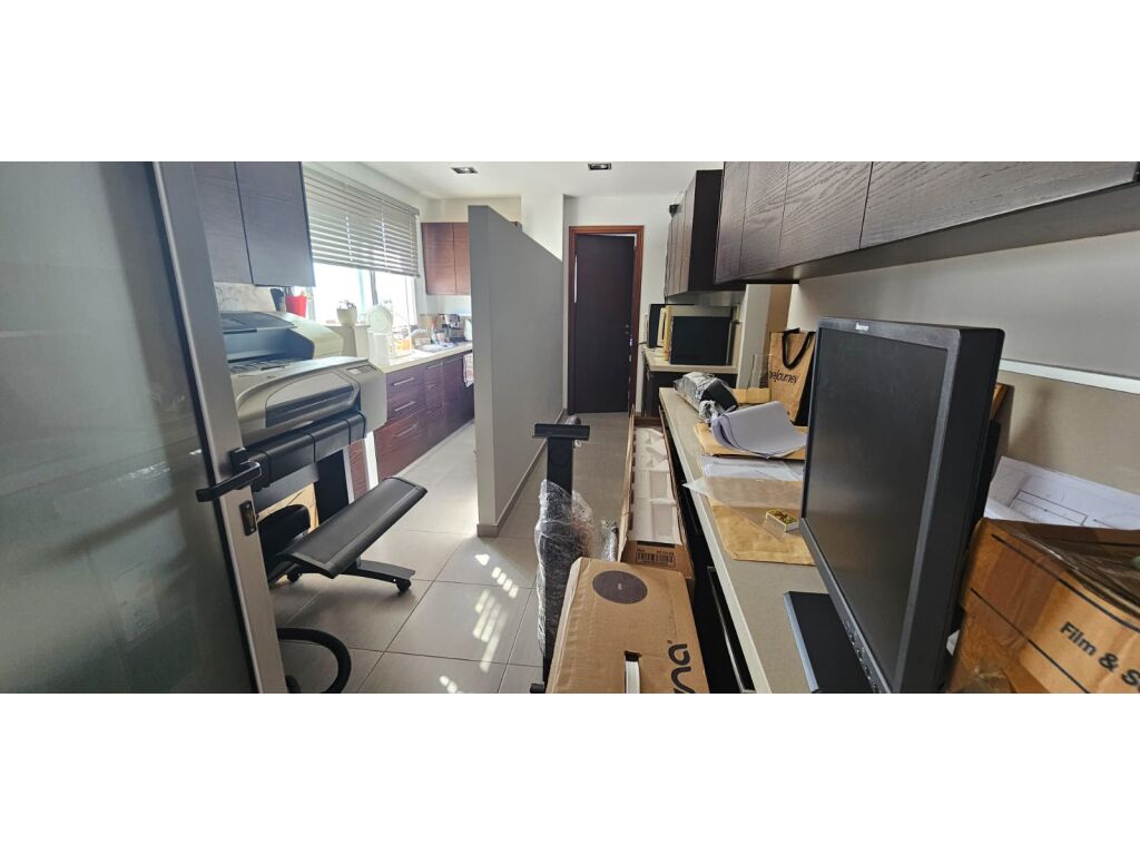 property-main-img