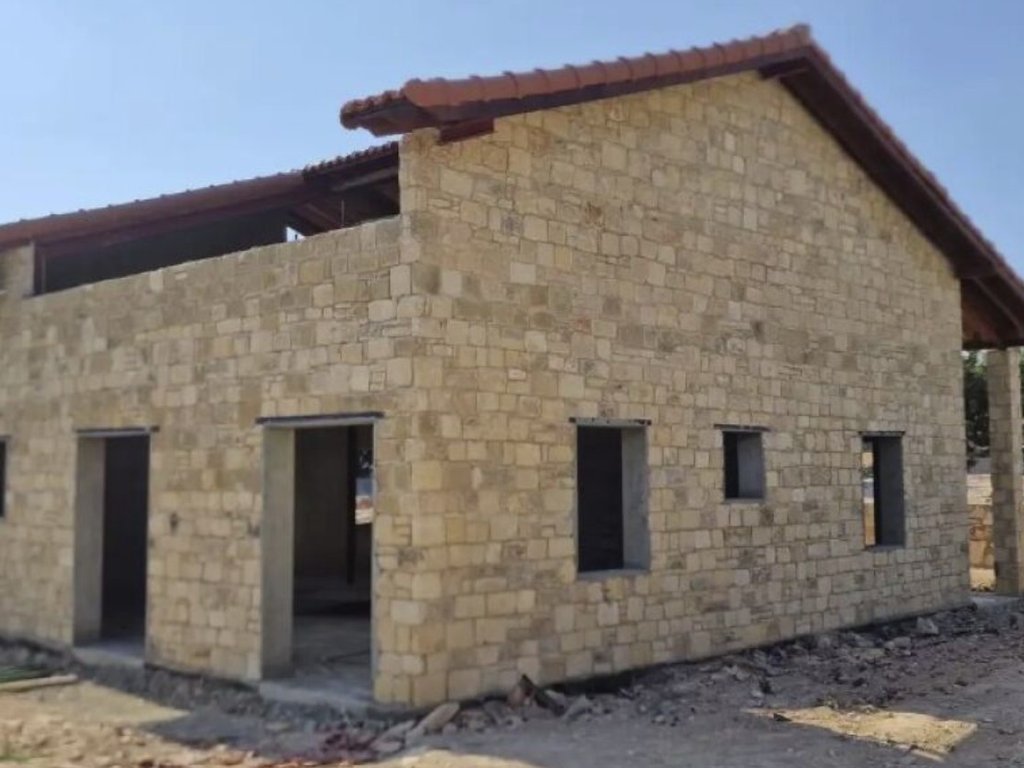 property-main-img